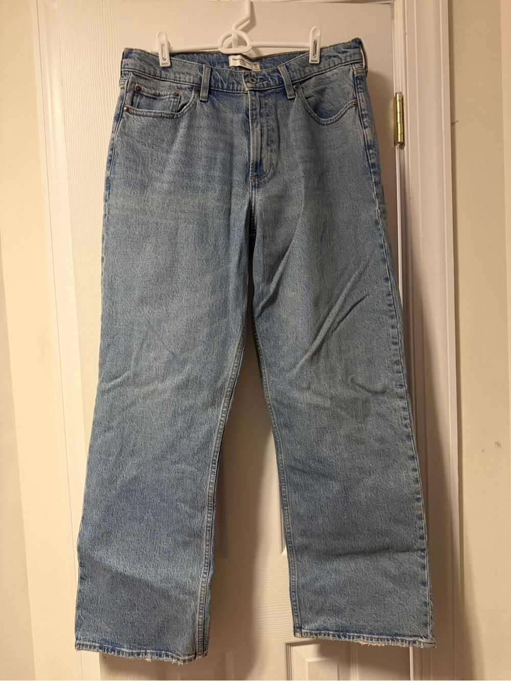 Abercrombie & Fitch Light Blue Low Rise Baggy Women’s Jeans